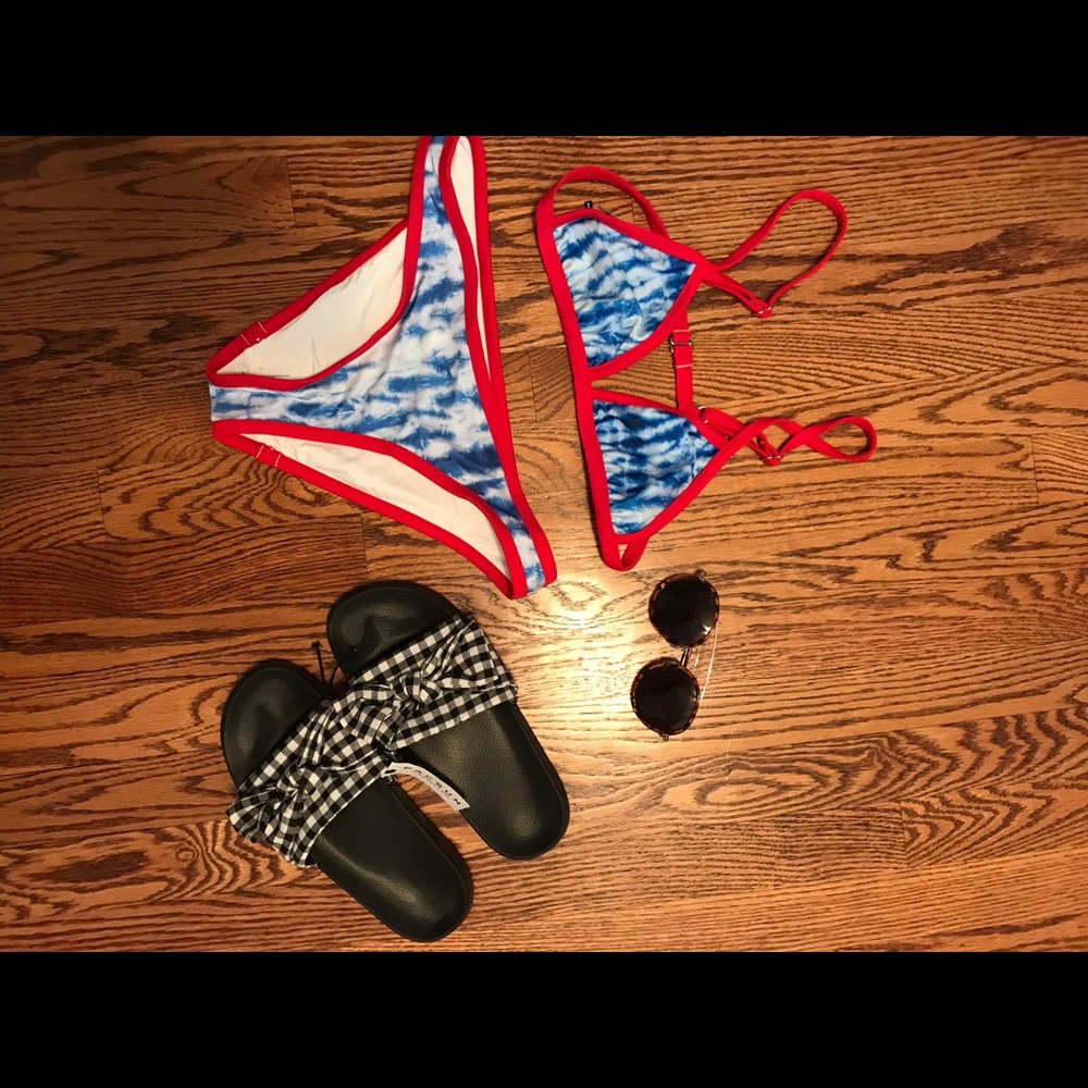 Bathing suit